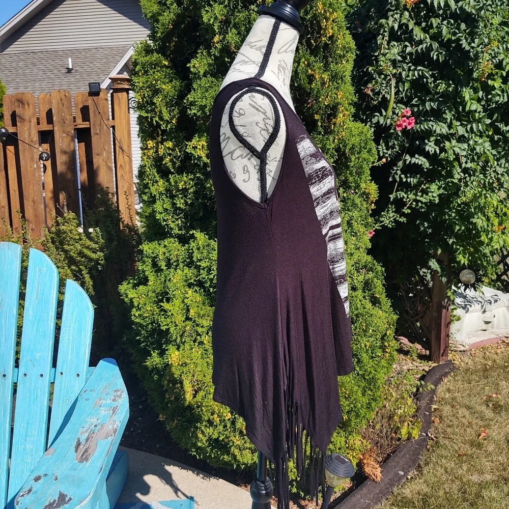 Oatt Large Love Black Tank Fringe Sides! - Picture 8 of 13